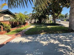268 E 18th Street, Costa Mesa CA 92627