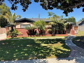 268 E 18th Street, Costa Mesa CA 92627