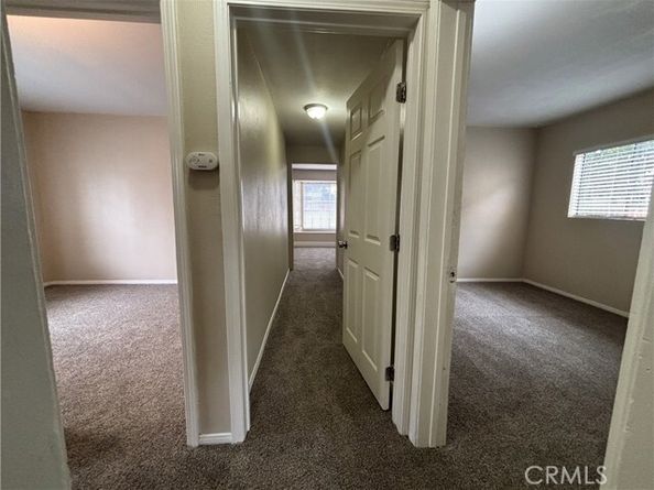 7447 Loma Verde Avenue, Canoga Park (los Angeles) CA 91303