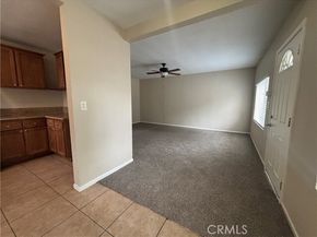 7447 Loma Verde Avenue, Canoga Park (los Angeles) CA 91303