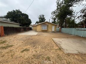 7447 Loma Verde Avenue, Canoga Park (los Angeles) CA 91303