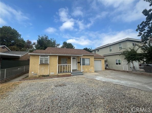 7447 Loma Verde Avenue, Canoga Park (los Angeles) CA 91303