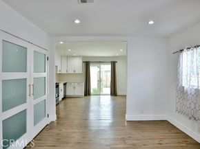11445 Saticoy Street, North Hollywood (los Angeles) CA 91605