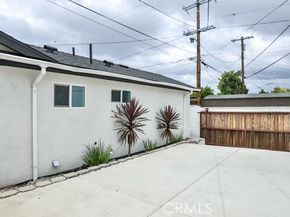 11445 Saticoy Street, North Hollywood (los Angeles) CA 91605