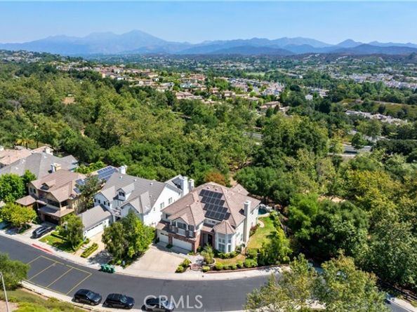 9 Sky Meadow, Laguna Hills CA 92679