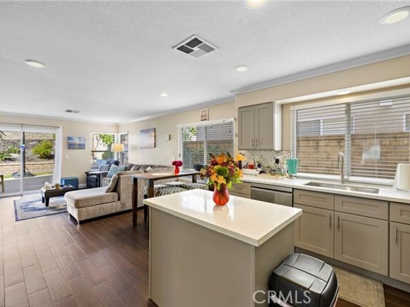79 Carriage Drive, Lake Forest (el Toro) CA 92610