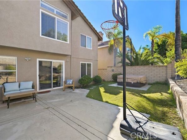 79 Carriage Drive, Lake Forest (el Toro) CA 92610