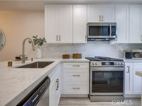 321 Orange Blossom 166, Irvine CA 92618