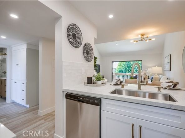 321 Orange Blossom 166, Irvine CA 92618