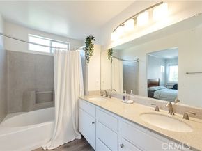 18 Rue Brittany, Lake Forest (el Toro) CA 92610