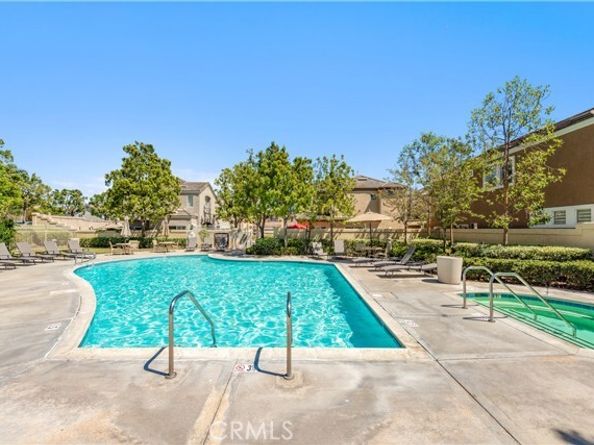 18 Rue Brittany, Lake Forest (el Toro) CA 92610