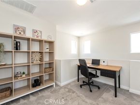 18 Rue Brittany, Lake Forest (el Toro) CA 92610
