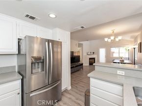 18 Rue Brittany, Lake Forest (el Toro) CA 92610