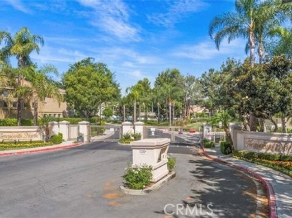 7839 E Viewrim, Anaheim CA 92808