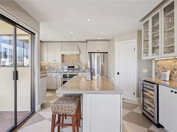 373 Lombard, San Francisco CA 94133