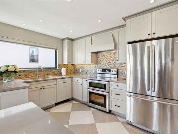 373 Lombard, San Francisco CA 94133