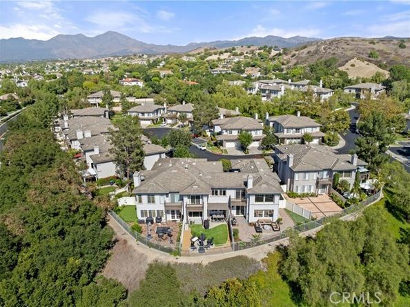 31 Brassie Lane, Laguna Hills CA 92679