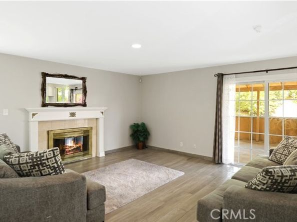 30 Country Wood, Pomona CA 91766