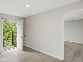 30 Country Wood, Pomona CA 91766