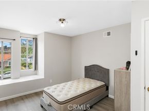 30 Country Wood, Pomona CA 91766