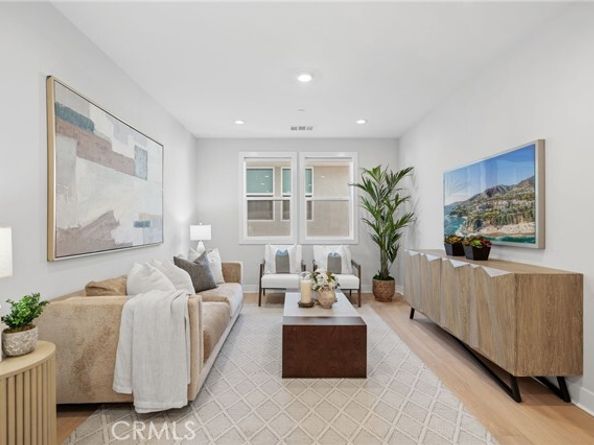 181 Buckeye, Lake Forest (el Toro) CA 92630