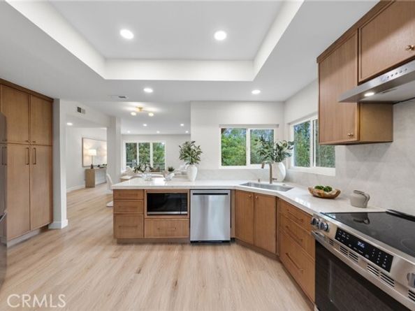 14 Highland View 40, Irvine CA 92603