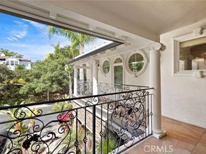 10 Water Lily Way, Laguna Hills CA 92679