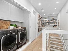 701 Poinsettia Avenue, Corona Del Mar (newport Beach) CA 92625