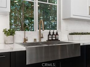 701 Poinsettia Avenue, Corona Del Mar (newport Beach) CA 92625