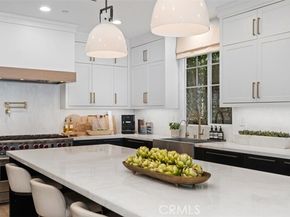 701 Poinsettia Avenue, Corona Del Mar (newport Beach) CA 92625