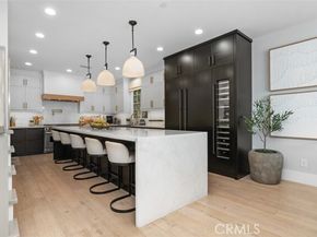 701 Poinsettia Avenue, Corona Del Mar (newport Beach) CA 92625