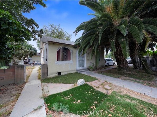 2430 W 6th Street, Santa Ana CA 92703