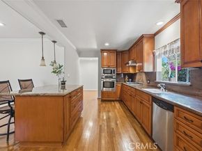 6233 Zelzah, Encino (los Angeles) CA 91316