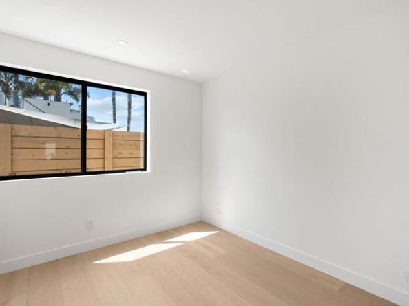 2052 Montgomery Avenue, Cardiff By The Sea (encinitas) CA 92007