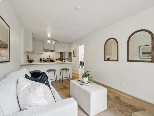 3344 Solomon Ln, Alameda CA 94502