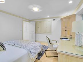 15 Los Dedos Road, Orinda CA 94563