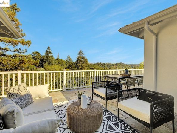 15 Los Dedos Road, Orinda CA 94563