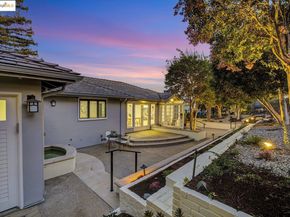 15 Los Dedos Road, Orinda CA 94563