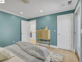 15 Los Dedos Road, Orinda CA 94563