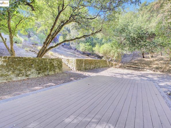 15 Los Dedos Road, Orinda CA 94563