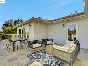 15 Los Dedos Road, Orinda CA 94563