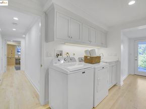 15 Los Dedos Road, Orinda CA 94563
