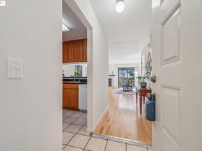 518 Kains Ave 103, Albany CA 94706