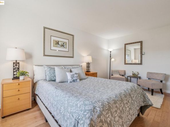 518 Kains Ave 103, Albany CA 94706