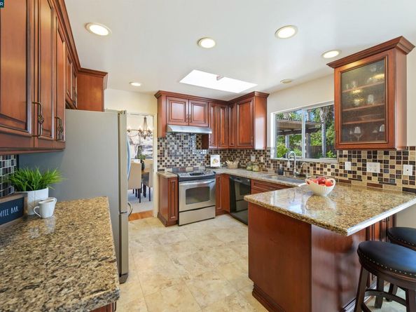 2172 La Salle Dr, Walnut Creek CA 94598