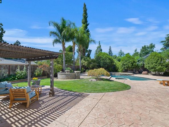 2172 La Salle Dr, Walnut Creek CA 94598