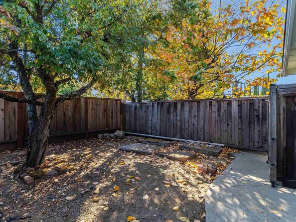 1856 Carriage Dr, Walnut Creek CA 94598