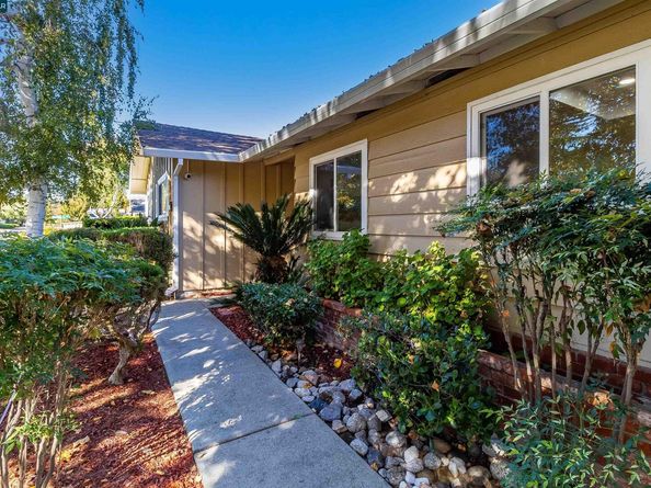 1856 Carriage Dr, Walnut Creek CA 94598