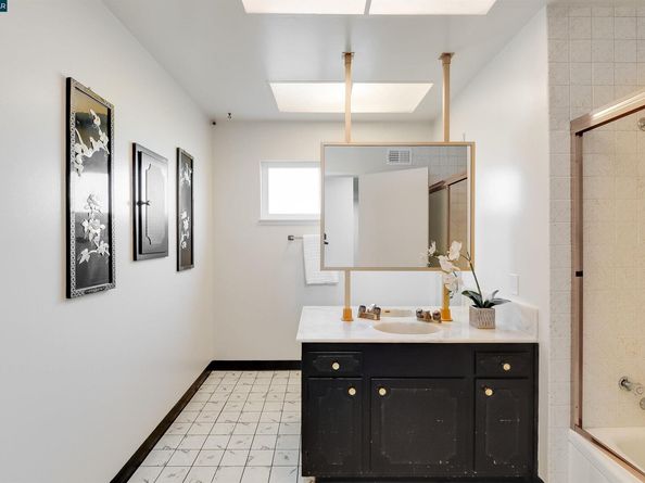 1856 Carriage Dr, Walnut Creek CA 94598