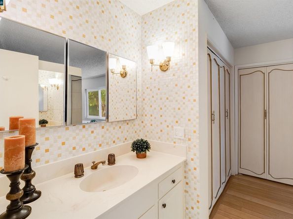 1856 Carriage Dr, Walnut Creek CA 94598